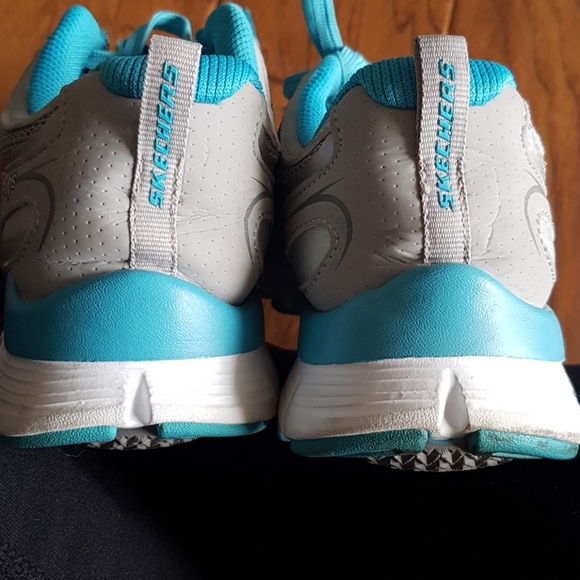 Sketchers Tone-Ups Fitness Grey/Turquoise Women's Size 7.5 - Picture 9 of 12